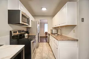 1117 Trailwood S, Hopkins, MN 55343 - Photo 7