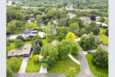 4801 Woodhill Way, Edina, MN 55424 - Photo 45