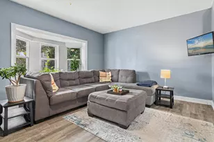 653 19th Ave NE, Minneapolis, MN 55418 - Photo 1