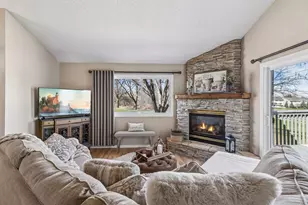 1120 Aston Pl, Burnsville, MN 55337 - Photo 5