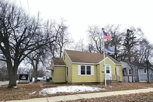 1051 Washington Memorial Dr, Saint Cloud, MN 56301 - Photo 1