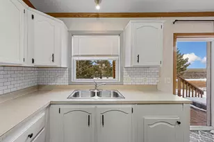 79 Blashack St, Waldorf, MN 56091 - Photo 7