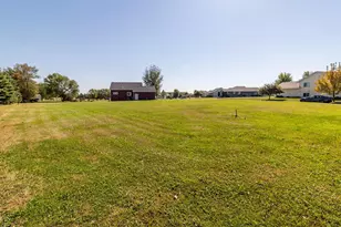 1125 Benjamin Dr, Alexandria, MN 56308 - Photo 5