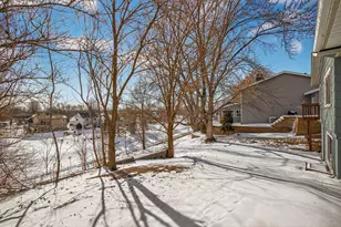 1944 Davis Ct, Shakopee, MN 55379 - Photo 45