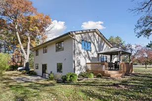 34914 Linden Ave, Lindstrom, MN 55045 - Photo 5