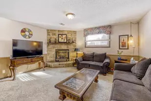 608 Fairview Cir, Farmington, MN 55024 - Photo 19