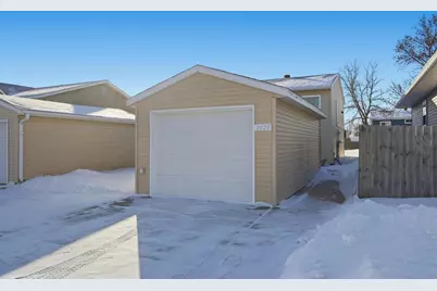 2025 5th Avenue E, West Fargo, ND 58078 - Photo 1