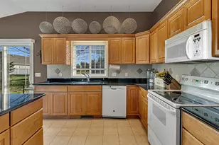 2531 7th Ave SE, Willmar, MN 56201 - Photo 9