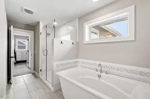 9966 Arrowwood Trl, Woodbury, MN 55129 - Photo 29