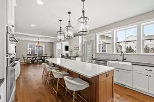 9966 Arrowwood Trl, Woodbury, MN 55129 - Photo 11