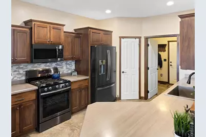 8979 Parkview Circle, Chisago City, MN 55013 - Photo 15