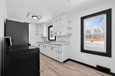 7818 W River Road, Brooklyn Park, MN 55444 - Photo 5