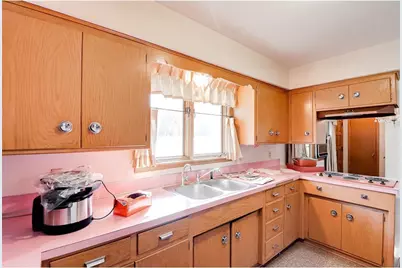 136 20th Avenue N, South Saint Paul, MN 55075 - Photo 7