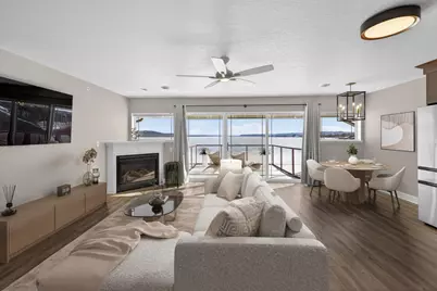 1702 N Lakeshore Drive #3, Lake City, MN 55041 - Photo 3