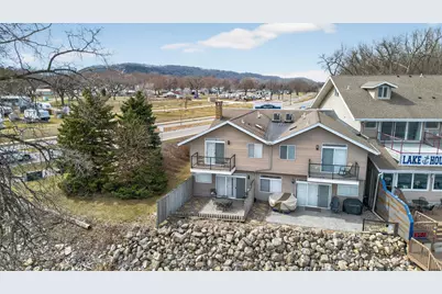 1702 N Lakeshore Drive #3, Lake City, MN 55041 - Photo 27