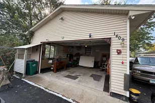 1409 Hillsboro Ave N, Golden Valley, MN 55427 - Photo 25