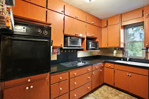 1409 Hillsboro Ave N, Golden Valley, MN 55427 - Photo 7