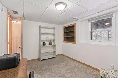 9016 66th Avenue N, Brooklyn Park, MN 55428 - Photo 37