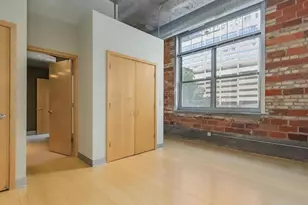 521 S 7th St, Minneapolis, MN 55415 - Photo 11