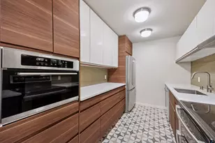 6423 Colony Way, Edina, MN 55435 - Photo 11