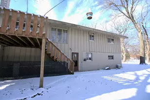 27015 Flintwood Cir, Wyoming, MN 55092 - Photo 17