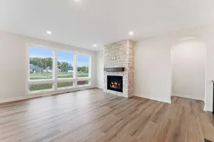 1296 Bispen St, Hudson, WI 54016 - Photo 7