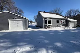 322 7th St S, Breckenridge, MN 56520 - Photo 3