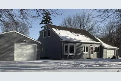 322 7th Street S, Breckenridge, MN 56520 - Photo 1