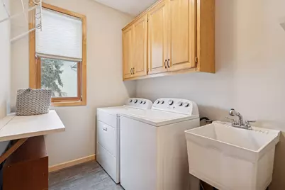 7406 Moccasin Trail, Chanhassen, MN 55317 - Photo 25