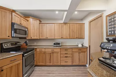 18224 23rd Avenue N, Plymouth, MN 55447 - Photo 11