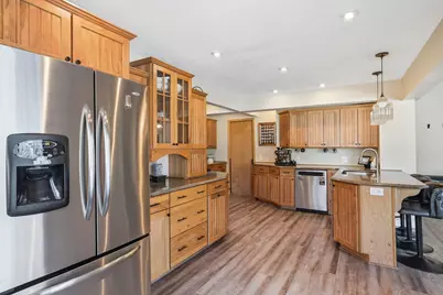 18224 23rd Avenue N, Plymouth, MN 55447 - Photo 9