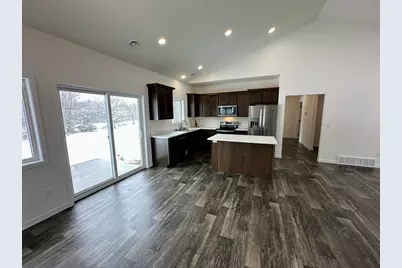 921 NW 9th Street, Perham, MN 56573 - Photo 3