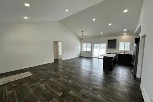 921 NW 9th St, Perham, MN 56573 - Photo 7