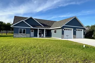 921 NW 9th St, Perham, MN 56573 - Photo 1