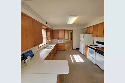 404 N Vine Street, Fergus Falls, MN 56537 - Photo 9