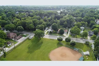 404 N Vine Street, Fergus Falls, MN 56537 - Photo 5