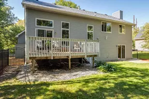 1020 Fernbrook Ln N, Plymouth, MN 55447 - Photo 31