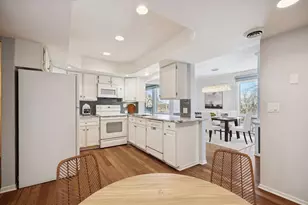 6075 Lincoln Dr, Edina, MN 55436 - Photo 7