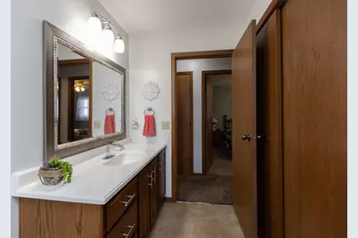 1304 Camelot Court, Fairmont, MN 56031 - Photo 21