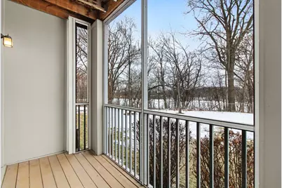 935 Ferndale Street N #116, Maplewood, MN 55119 - Photo 5