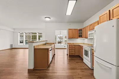 935 Ferndale Street N #116, Maplewood, MN 55119 - Photo 11