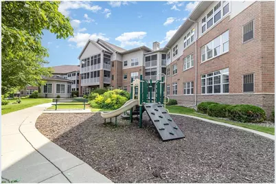 935 Ferndale Street N #116, Maplewood, MN 55119 - Photo 35