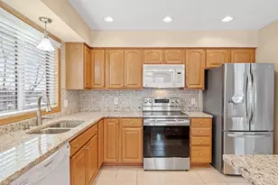 14160 Heritage Ct, Apple Valley, MN 55124 - Photo 13