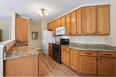 100 Clydesdale Trail #102, Medina, MN 55340 - Photo 3