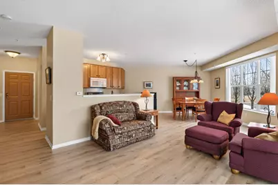 100 Clydesdale Trail #102, Medina, MN 55340 - Photo 7