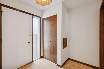 196 Windsor Lane, New Brighton, MN 55112 - Photo 3