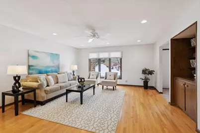 196 Windsor Lane, New Brighton, MN 55112 - Photo 5