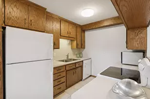 196 Windsor Ln, New Brighton, MN 55112 - Photo 13