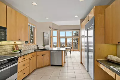 10509 Spyglass Drive, Eden Prairie, MN 55347 - Photo 13