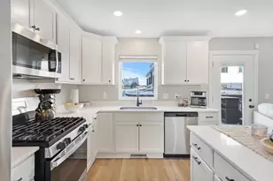 8851 Granite Ct, Woodbury, MN 55129 - Photo 5